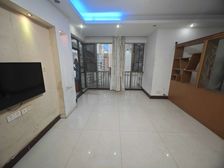 房东急售 通透三房 单价不到一万 看房有钥匙 视野采光好