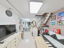 房东定好新房(精装修顶楼复式送一层)着 ,不靠马路随时看