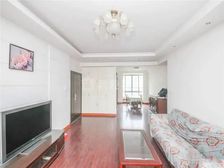 前后无遮挡 小区花园位置 送南北三阳台 带固定车位