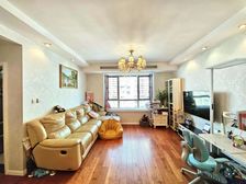 新低!万邦中高区3房,精装带地暖,可谈空间巨大!!!