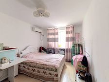 带客厅的偏单 私产 南北通透 格局好 采光好