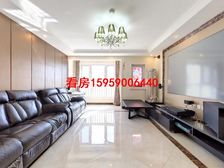 名湖豪门 3室2厅2卫 精装修 310万元 110平米