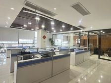 特价出租!UCC天数码城,豪装写字楼办公设备齐全,拎包可办公