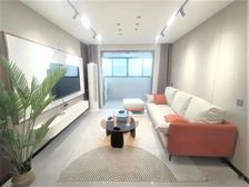 业主已买急售 精装修全送 地铁0距离 带车位 看房随时!