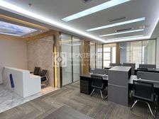 地铁口寰宇汇金UCC,稀有小面积写字楼带办公设备,拎包可用