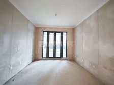 河风雅叙 一楼带院 南向头排 南北通透全明三室 采光无遮挡