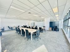 长免租!核心地标!楼下地铁!补贴房租!大族广场精装现房!