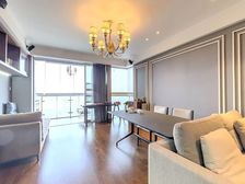 馨湖园 精装大三房 户型好 视野好 此房是馨湖园里面