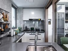 别墅 4室2厅3卫 156m 朝南 约295万