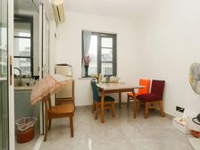 石湖公园旁 多层洋房三房 带阁楼 带自行车库 17年的房子