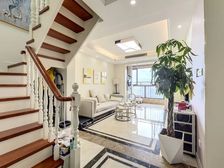 橡树湾精装复式大三房,,保养好,拎包入住 此房满五