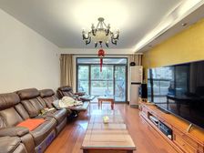 有露台 一梯两户 大三房 满五仅一套 精装修