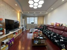 近21号线地铁口旁 精装三房家具家电全送 带20平车库