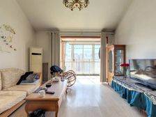 西五环 八大处 西山枫林二期 南北双卫三居 小区中间