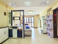 东方明珠花园 步梯中层 套二 全装 厨房带阳台 东南朝向