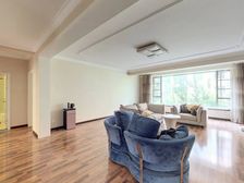 月牙塘小区一组团 4室2厅 128平