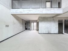 建发央著空中别墅湖景房带屋顶花园