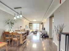 金隅万科城二期 3室2厅 121.95平