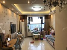 长滩壹号 三室一厅一卫 南北通透 房龄新 价格能谈