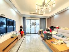 185万可谈 绿色时光顶复外楼梯 楼下精装楼上出租