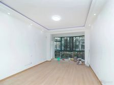 嘉里城旁三轨环绕 精装三房 带25平花园有钥匙诚意出售有空间