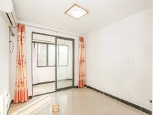 全明格局!!户型方正!!业主急出售大降价!!