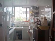 飞机户型,带固定车位,小区中心位置,接受置换