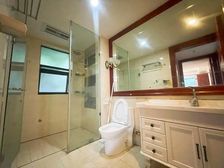 商业广场对面,五 酒店在建,空关有钥匙,品质小区