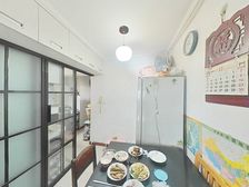 三航大楼大2居有车位落地窗送地下室经典户型