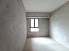 南北对流,业主急售 带有入户花园 可做四房中高楼层