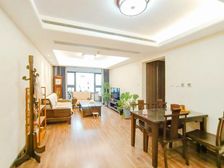 万科翡翠山语 精装修 近地铁 有电梯 得房好 出行方便