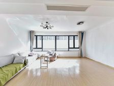 中新国际西城五区 3室2厅2卫 精装修 225万元