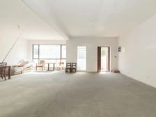 秀江南 联排别墅 房东着急卖 可以大刀 双向奔赴的房子