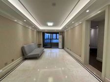 印象城旁大三房,陈翔公路附近,次新小区,中央空调带地暖有车位