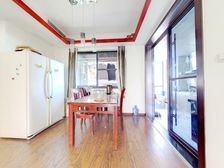 金沙鹭岛一期 4室2厅 南 中间层 对中庭