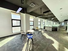 中兴华为旁3项电!直播 软件开 发电梯口工位 研发办事处