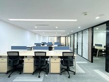 2号线地铁交易广场267方 全新豪华装修配家具 拎包入住