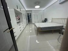 超大天井精装两房,南北通透,房东置换打新价格好谈,随时看房