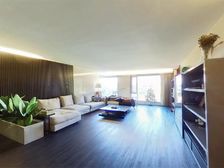 看外网报价多少,从我这拿这套房,别的不敢说,单价9指定都不到