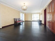 东直门当代MOMA顶层带150平大院 看房随时4套在卖 可约