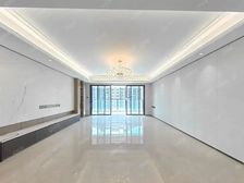 开发商保留单位 看房接送 五洲花城三期 186平5房双阳台