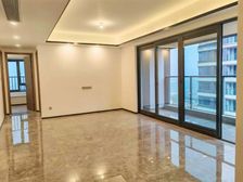 中建瑾和城星宸 电梯房 双卫 满二 高楼层视野好 小三房