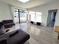 本周 (总监力荐)房东出国急抛!近地铁!有固定车位!钥匙房