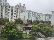 新出笋盘,人车分流,花园小区,带产权车库,支持一年付款采光好