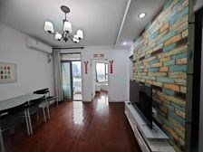 06年品质小区,朝南一房一厅,边套全明,带地下车位,满五诚售