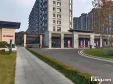 硕放纯一楼现铺,小区出入口位置,人流多,可自用,可餐饮