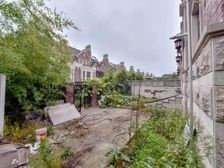 双拼别墅上下四层!超大院子200平以上!两个车库龙山希思庄园