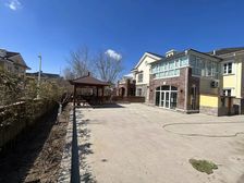 上京熙园双拼195平米 精装修拎包入住 花园400平