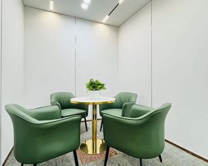 国贸 富顿中心680平 产权清晰 户型方正 租金高