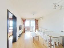 小区进出口附近 高区景观房 三开间朝南 到地铁一支烟